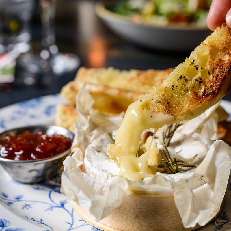2020 02 14 Food And Drink News Cosy Club Baked Camembert